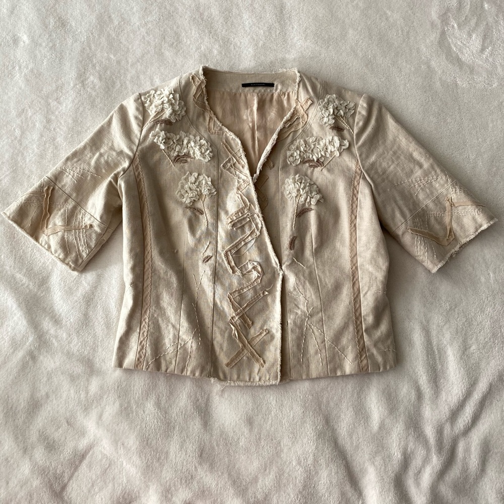 Elie Tahari crop floral appliqué linen jacket